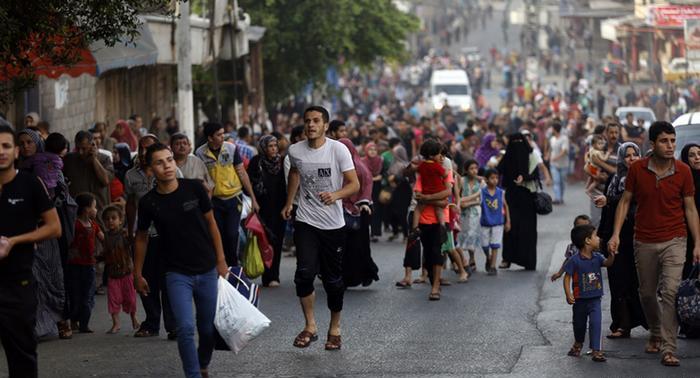 اتحاد لجان المرأة الفلسطينية يفتح مقاره أمام الناحين من الشجاعية وبيت حانون