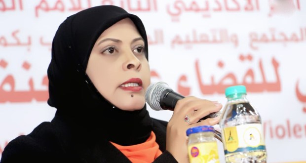 عضو مجلس الادارة في لجان المرأة الفلسطينية سميرة عبد العليم اعدت ورقة عمل تم اعتمادها كمرجع في جامعة كاليفورنيا.