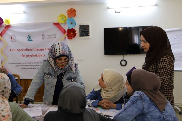 اتحاد لجان المرأة الفلسطينية ينفذ تدريب حول الدعم النفسي المتخصص