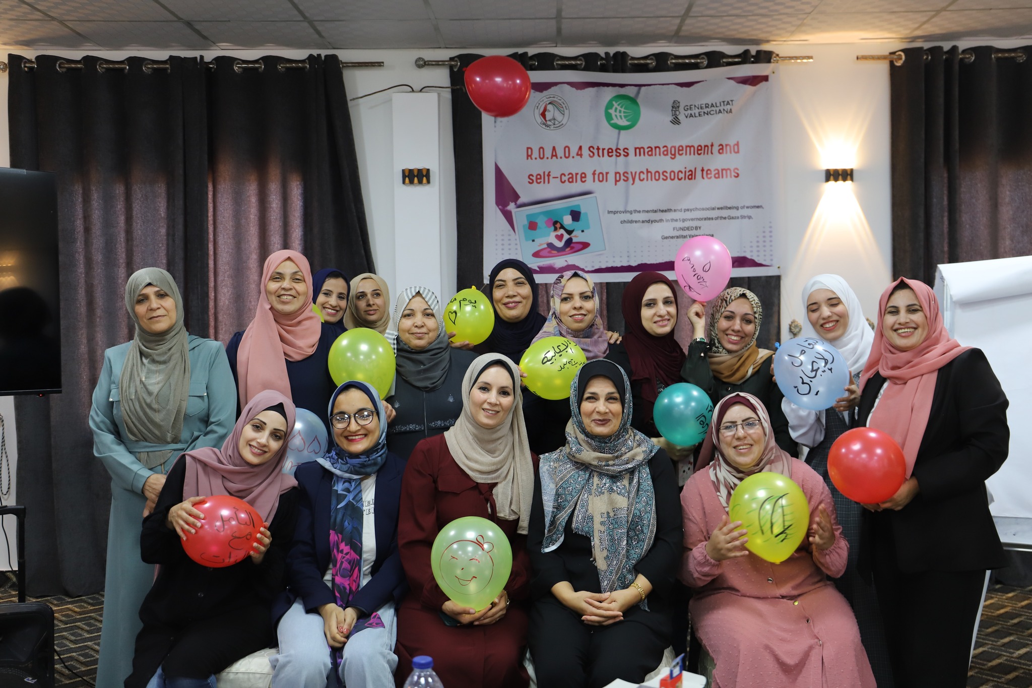 جلسة رعاية ذاتية لطاقم العاملات في اتحاد لجان المرأة الفلسطينية