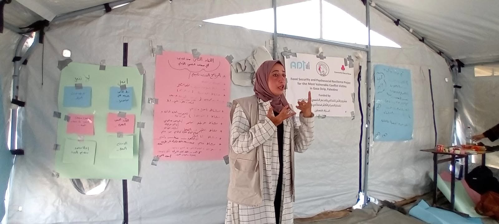 جمعية لجان المرأة تنفذ سلسلة من جلسات الاسعاف النفسي الاولي للسيدات في مخيم وطن